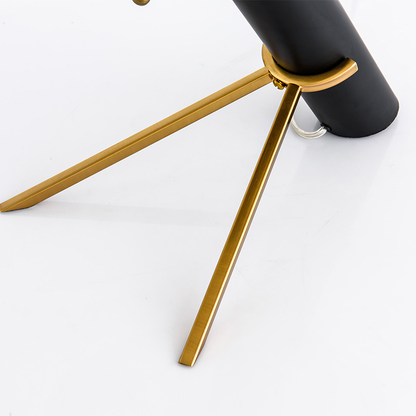 Postmodern creative hardware table lamp